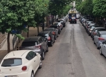 übliches Parken am Strassenrand