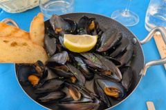 frische-Muscheln-Bar-Skipper